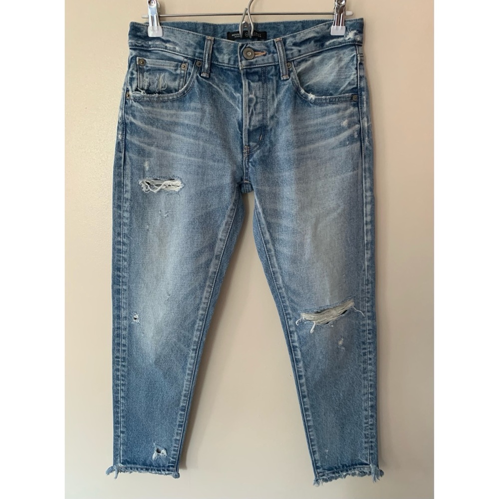 Moussy Vintage • 26 • xo Barneys New York Kelley Tapered Straight Leg Jeans
